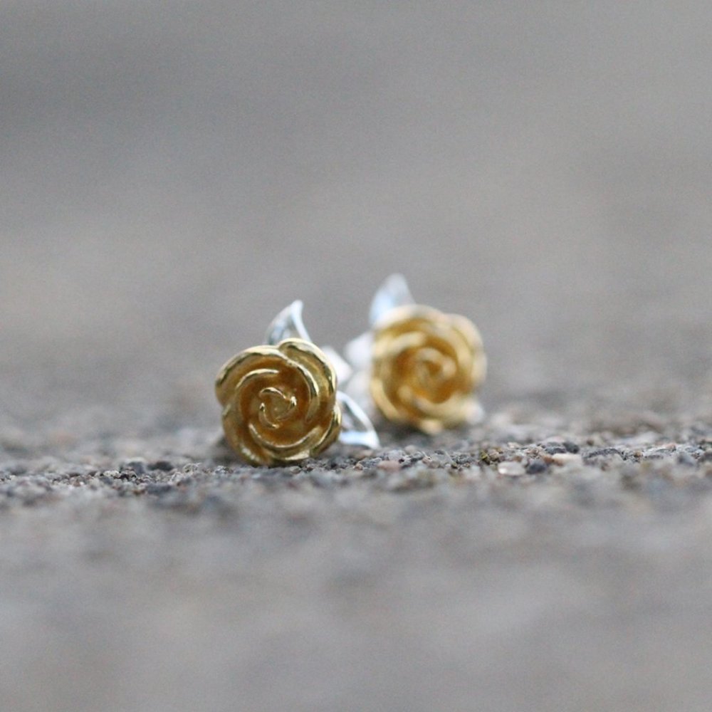 SOLD Gold Rose Flower Earrings studs Gold Vermeil Floral Earrings Studs for her - Picture 6 of 15